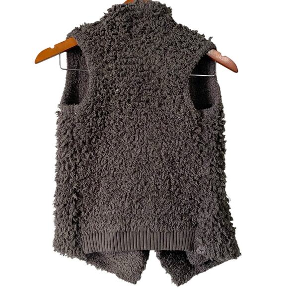 NEW Barefoot Dreams CozyChic Loop Fringe Cascading Vest Girls 6/7 Smokey Gray - Picture 5 of 13